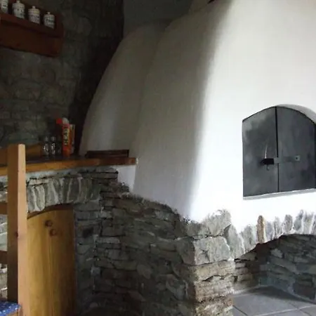 ゲストハウス Csato Vendeghaz ティハニ