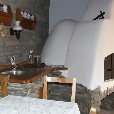 ゲストハウス Csato Vendeghaz ティハニ