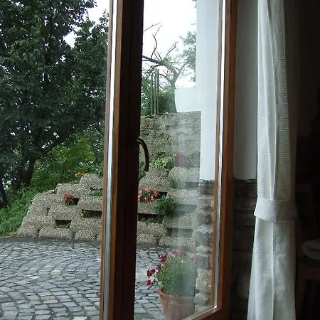 ゲストハウス Csato Vendeghaz ティハニ