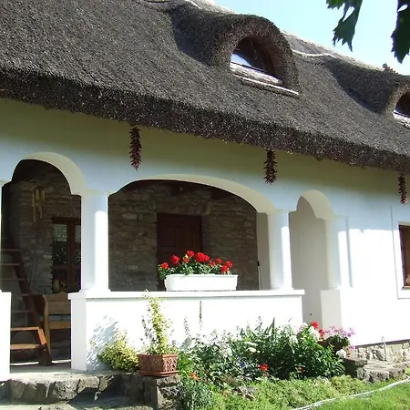 ゲストハウス Csato Vendeghaz